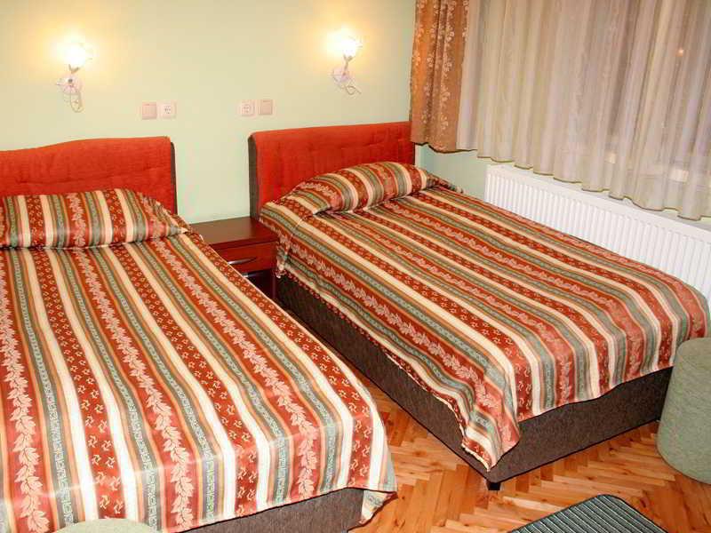 Guest House Breza Prilep Bagian luar foto