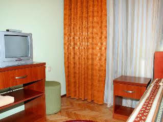 Guest House Breza Prilep Bagian luar foto